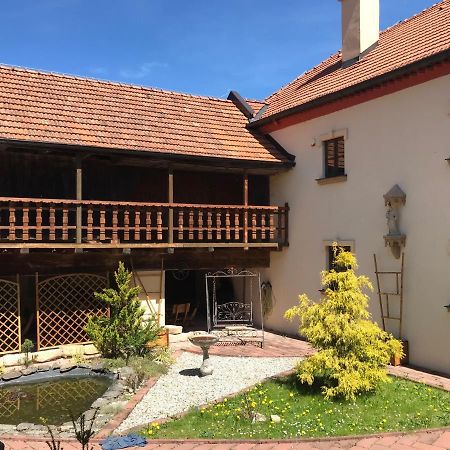 Zamecek Zdiky - Moderni Maly Apartman Bujanov Екстер'єр фото