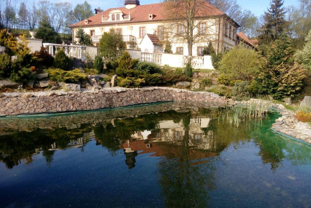 Zamecek Zdiky - Moderni Maly Apartman Bujanov Екстер'єр фото