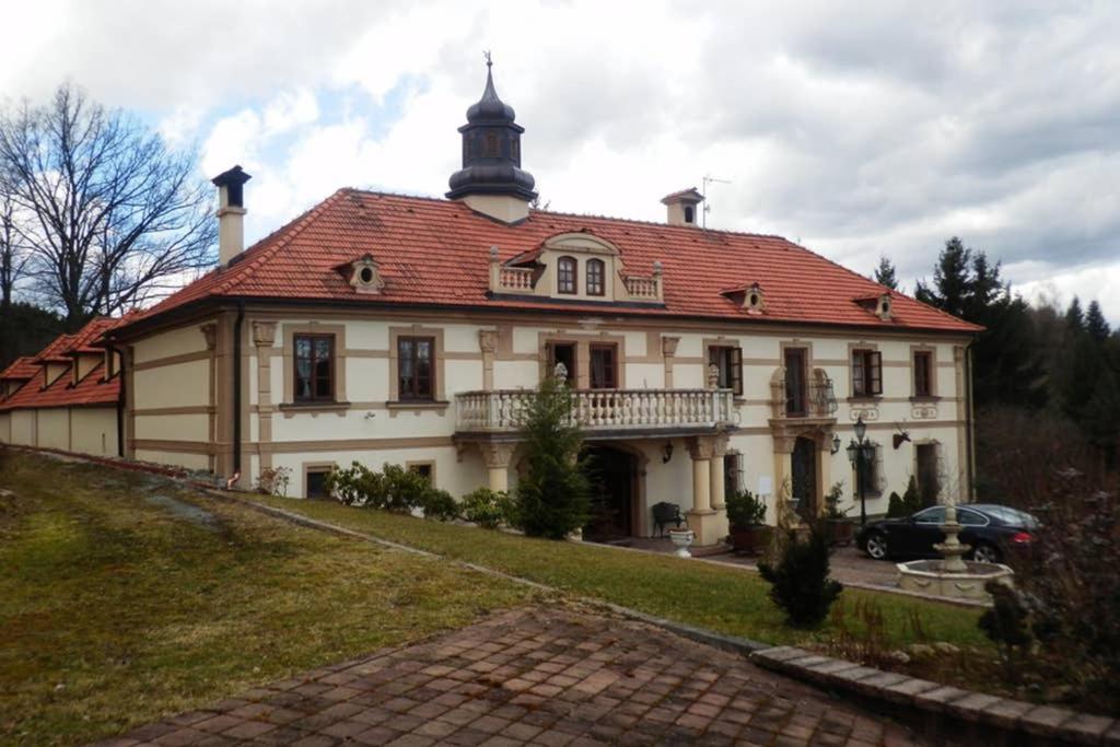 Zamecek Zdiky - Moderni Maly Apartman Bujanov Екстер'єр фото