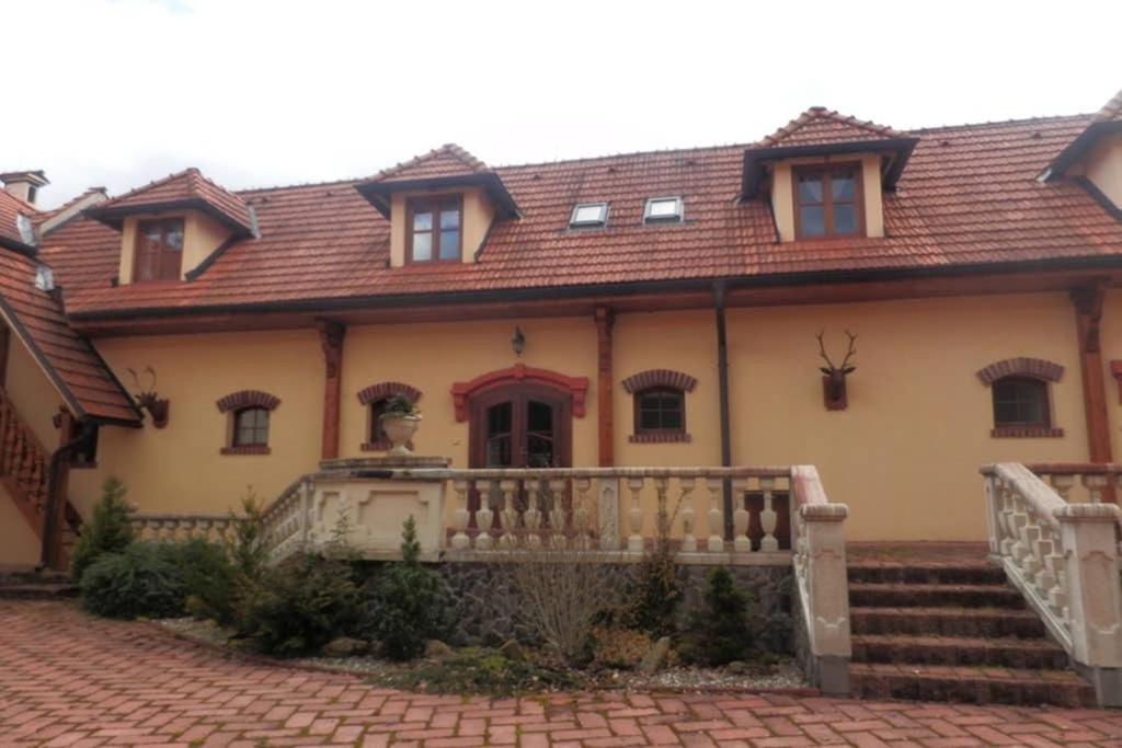 Zamecek Zdiky - Moderni Maly Apartman Bujanov Екстер'єр фото